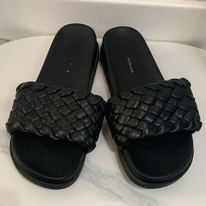 Madison Black Braided Slide Sandals‎